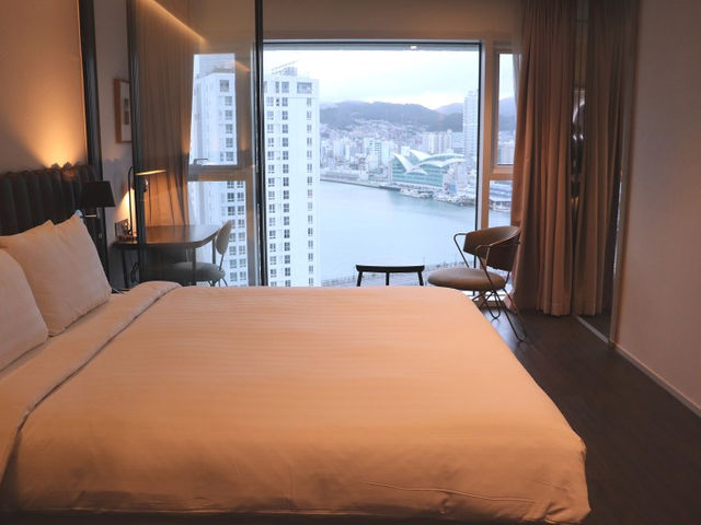 오션뷰 바라보며 호캉스🐋🏩
