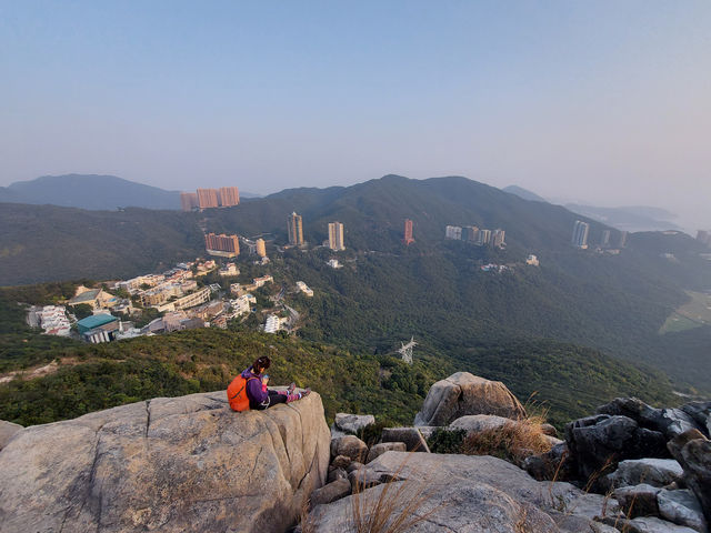 聶高信山賞石景