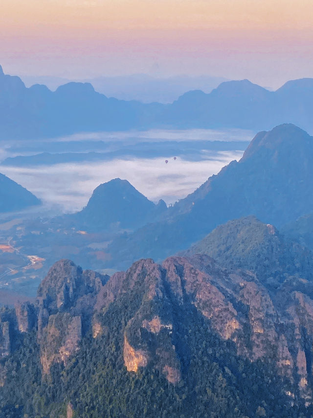 Laos Travel Guide | Watch the sunrise from the world's cheapest hot air balloon ride!