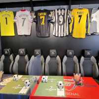 山頂足球迷餐廳 ～ Lockeroom Zoom Football Restaurant 