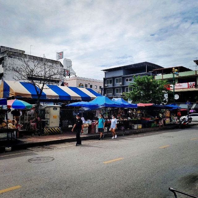 Quiet Town Of Maeklong