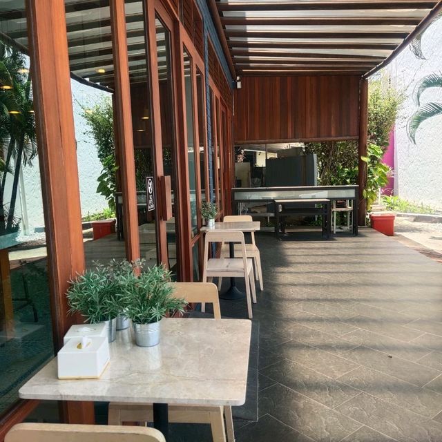 จิบกาแฟที่Kochira Huahin