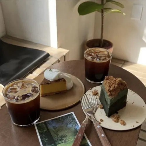 韓国/ソウル【江南】木の雰囲気が素敵なカフェ