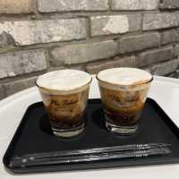韓国/ソウル【延南洞】猫好きオーナーさんのおしゃれカフェ☕️🐈