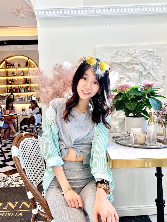 尖沙咀一處滿有法國宮廷風Cafe☕️ 遊走凱旋門吧