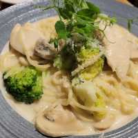 荃灣內食物 ，環境，服務都好好嘅西餐廳