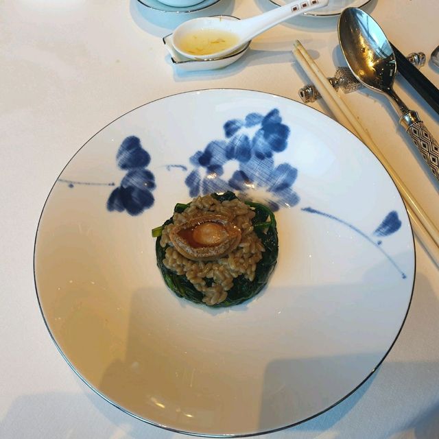 마카오의 고급식당을 찾으신다면 LAI HEEN