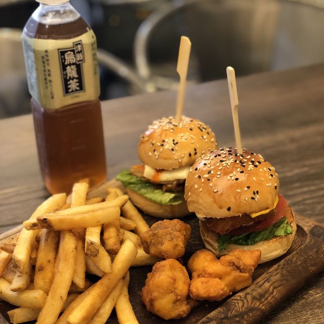 海濱旁邊漢堡店 海濱旁邊漢堡店