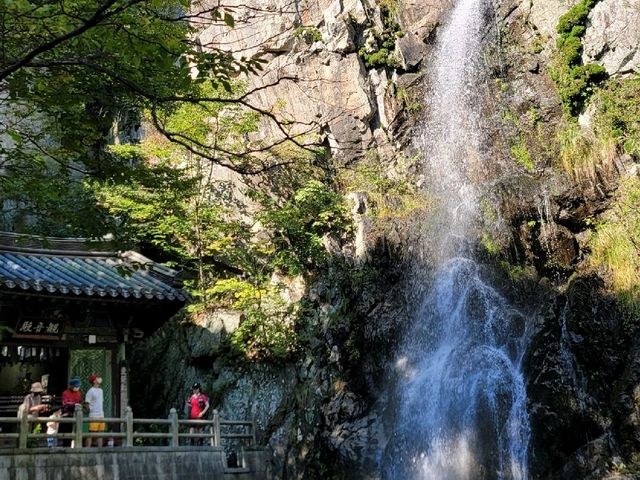 경남 양산 8경 중 하나 홍룡폭포로 come‼️