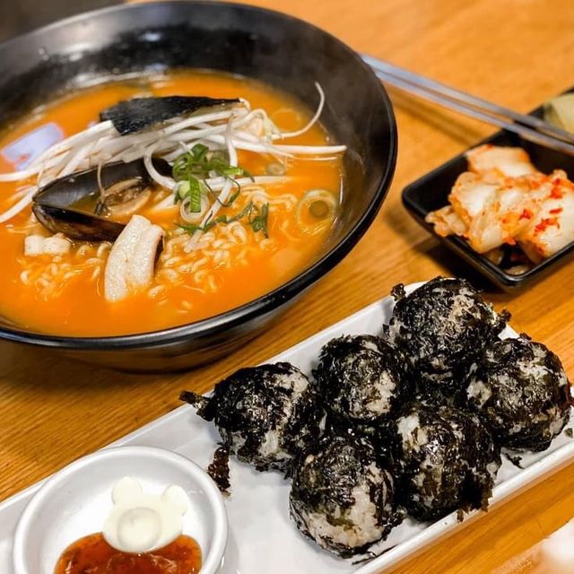 홍대라패 ร้านมาม่าเกาหลีที่อร่อยที่สุดที่เคยกินมา