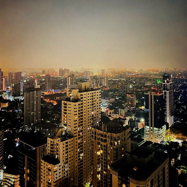 45층 🌃 City View At Roop Top 