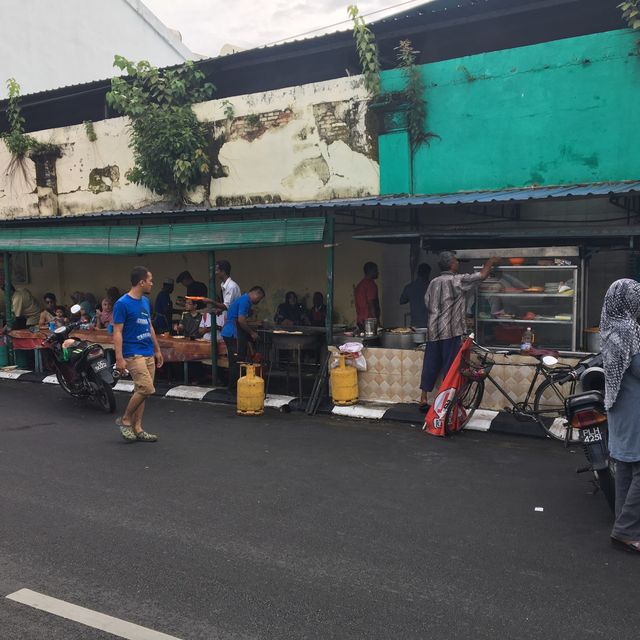 The best ‘Roti Canai Banjir’ in town!