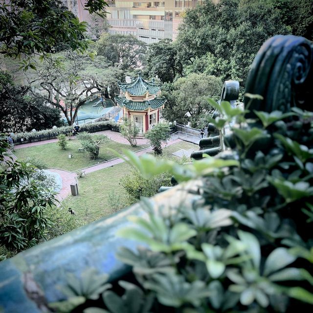 Tiger Balm Garden HK, classic Chinese architecture