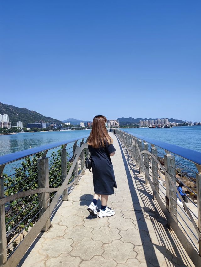 屯門海濱幻愛橋