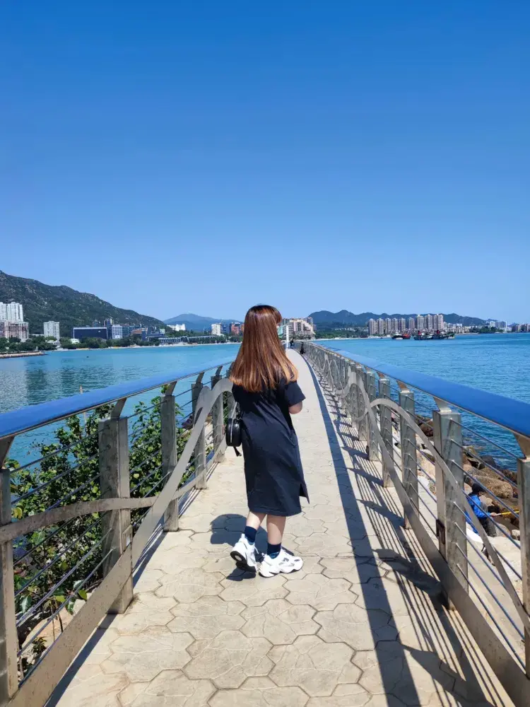 屯門水辺幻想橋