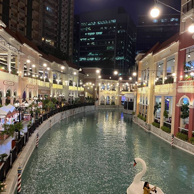 Venice Grand Canal Mall Manila Philippines 