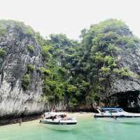 Phi Phi Island : Thailand