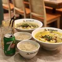灣仔抵食足料一人酸菜魚🐟