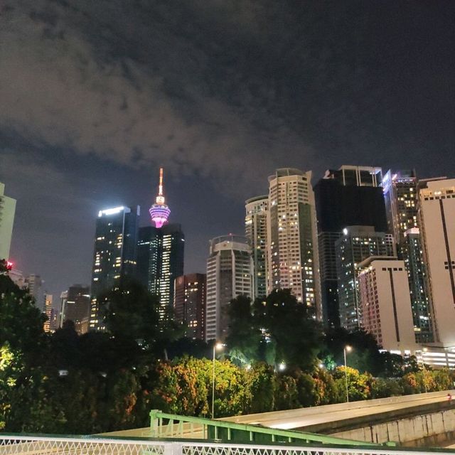 Saloma Bridge 🌃