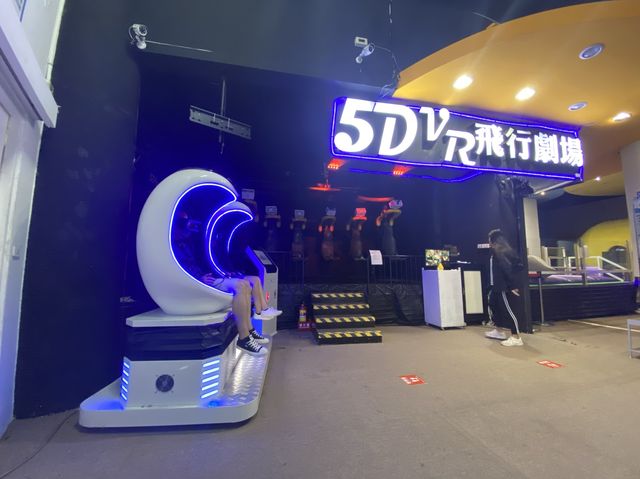 要看小白鯨和企鵝，就來海生館