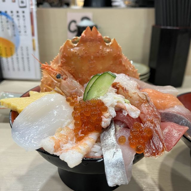 【石川】金沢の台所！近江町市場で海鮮丼三昧🦀