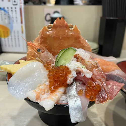 【石川】金沢の台所!近江町市場で海鮮丼三昧🦀