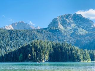 黑山景點-黑湖
