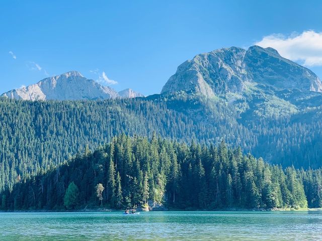 黑山景點-黑湖
