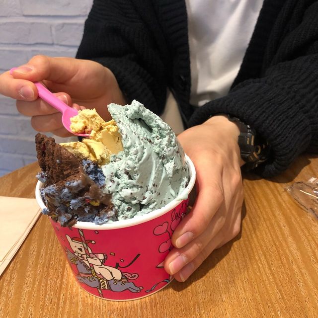 맛있는 먹거리가 가득한 명동 데이트 💝