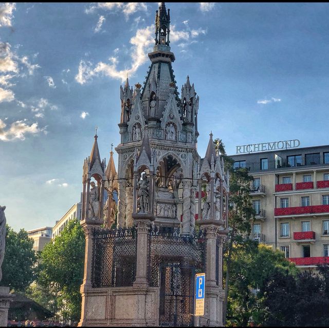 Walking around the Old Town in Geneva. 