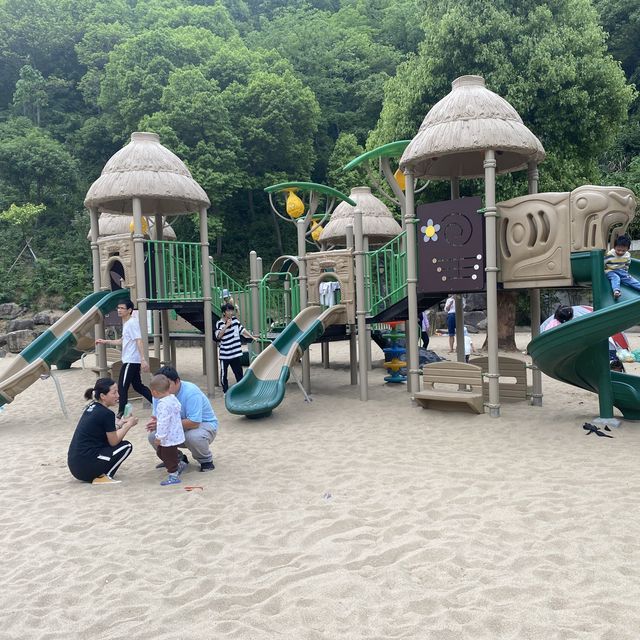 DID YOU KNOW HANGZHOU HAS THIS BEACH🏝 ⁉️
