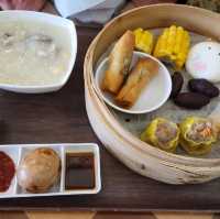 Breakfast @Disneyland Hotel