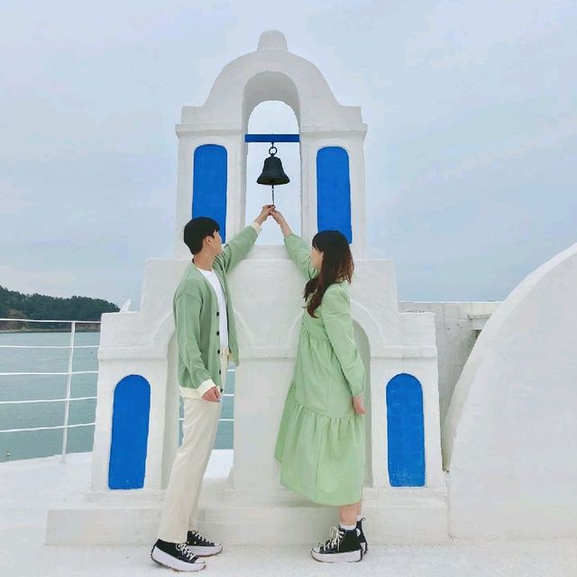 화이트한 산토리니 느낌과 프라이빗한 풀빌라가 있는 남해 숙소 "가인1829"🏡