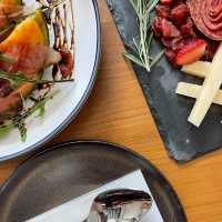 'The Second Eatery & Bar' 