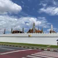 ขับรถพาแม่ทัวร์วัดพระแก้วและวัดโพธิ์