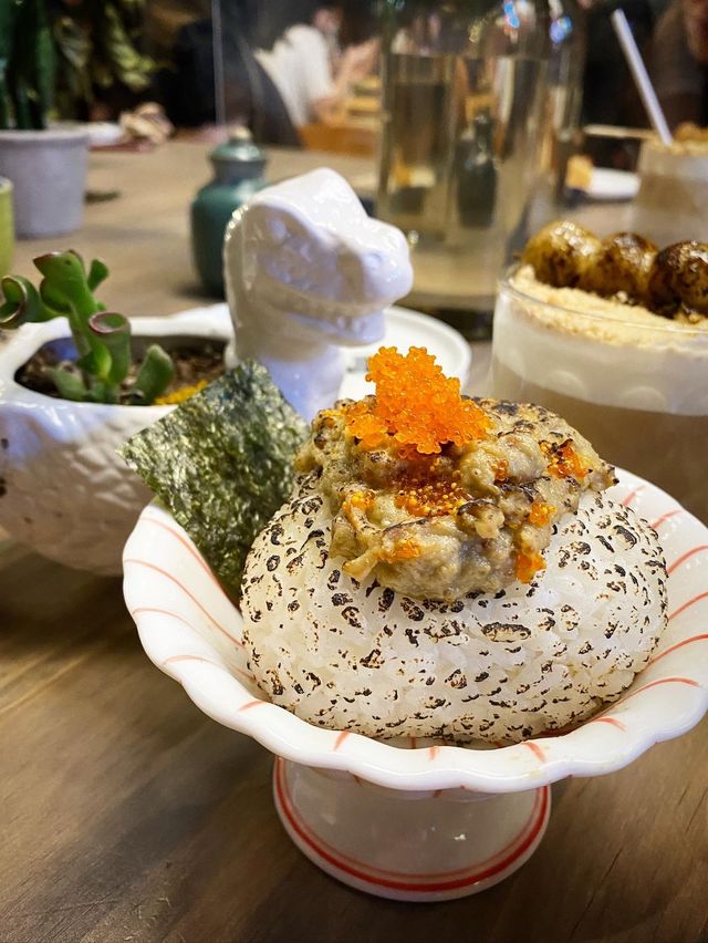 恐龍與腐皮壽司