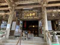 【歴史を感じる】那智の滝を見渡せる神社