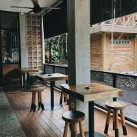 THE COFFEE COMPANION