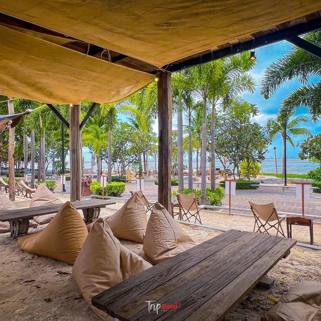 ร้านอาหารและคาเฟ่ริมชายหาด พัทยา
