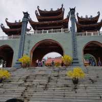北越廣寧景點--東南亞最大寺院巴旺寺Ba Vang Pagoda