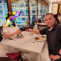 Queen's  Cafe