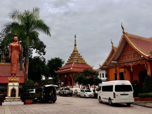 Wat Si Muang