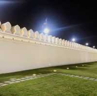 วัดพระศรีรัตนศาสดาราม ยามค่ำคืน 