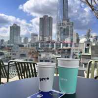 송리단길 루프탑 카페에서 롯데월드타워 바라보며 마시는 커피 한 잔☕️