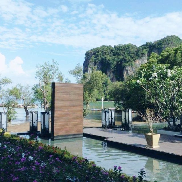 บุหงาธานี...ที่พักหรูริมทะเล ไร่เลย์ กระบี่