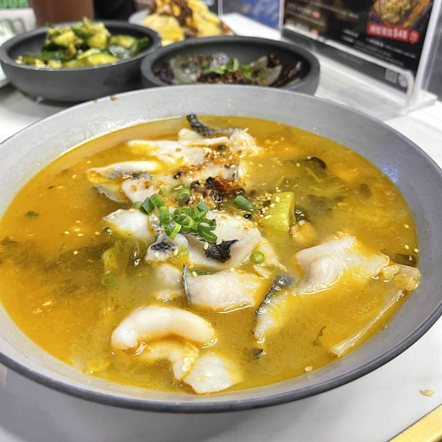 抵食招牌老壇酸菜魚 