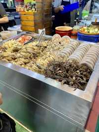 ตลาดวังหลัง มาเดินเที่ยวกัน