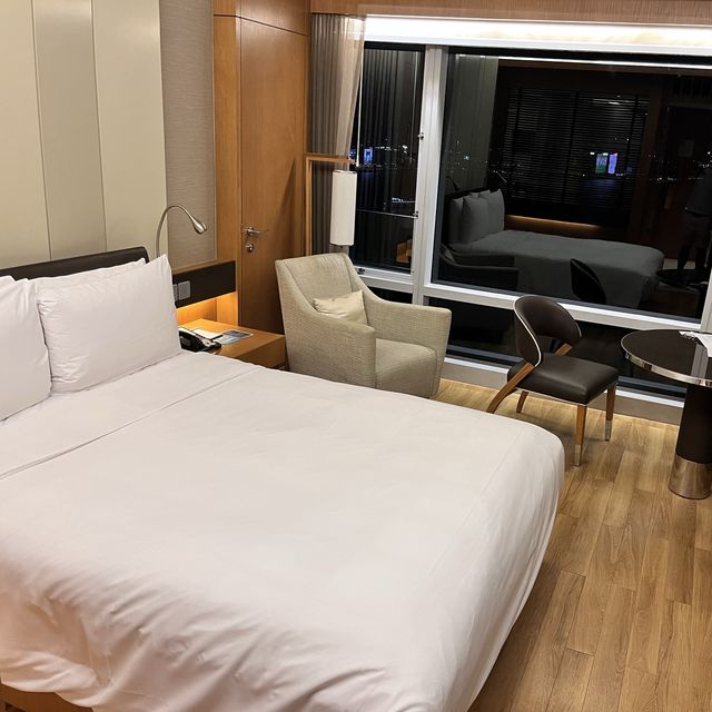 俯瞰灣仔海旁 - Renaissance Hong Kong