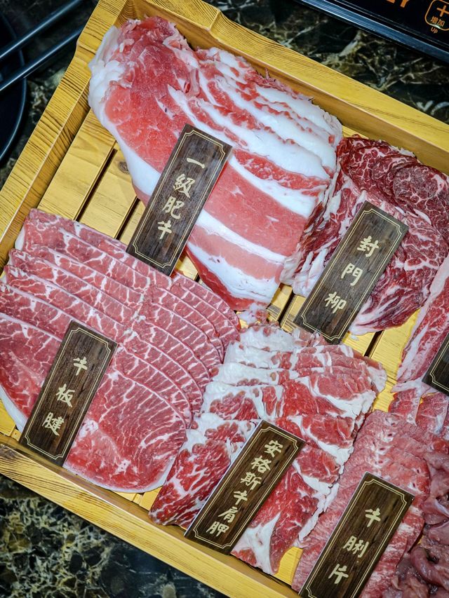 天下糧倉食火鍋，八款牛肉夠晒多