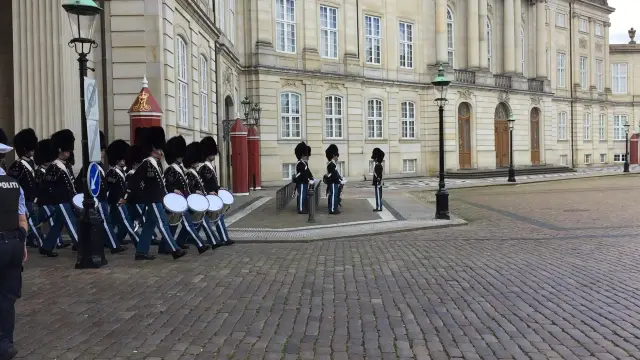 Changing of Guard 